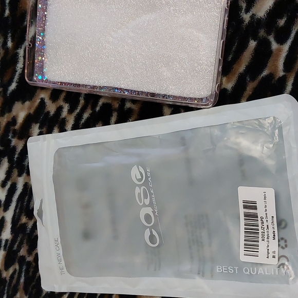 Phone case. - Picture 3 of 12